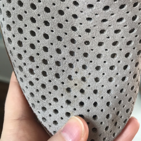 Lucky Brand tan eyelet cutout booties, size 9 - Picture 3 of 9